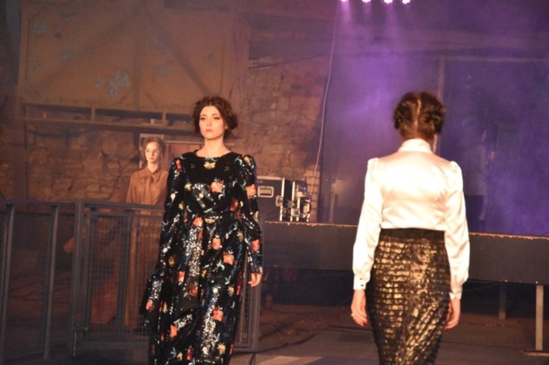 Uczestnicy wydarzenia "Starachowice Fashion Night"